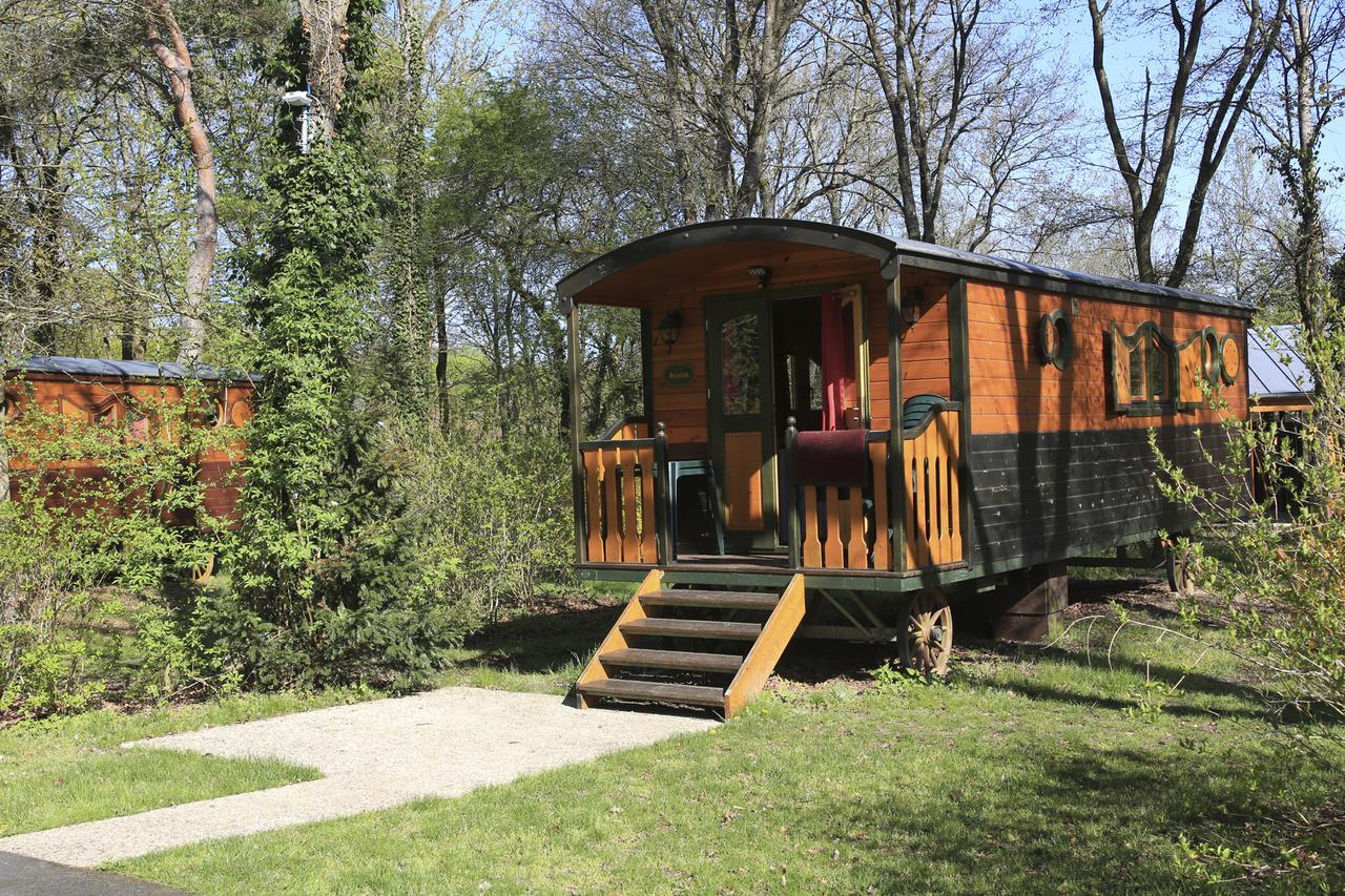Villa Roulottes De Bois Le Roi Exterior foto
